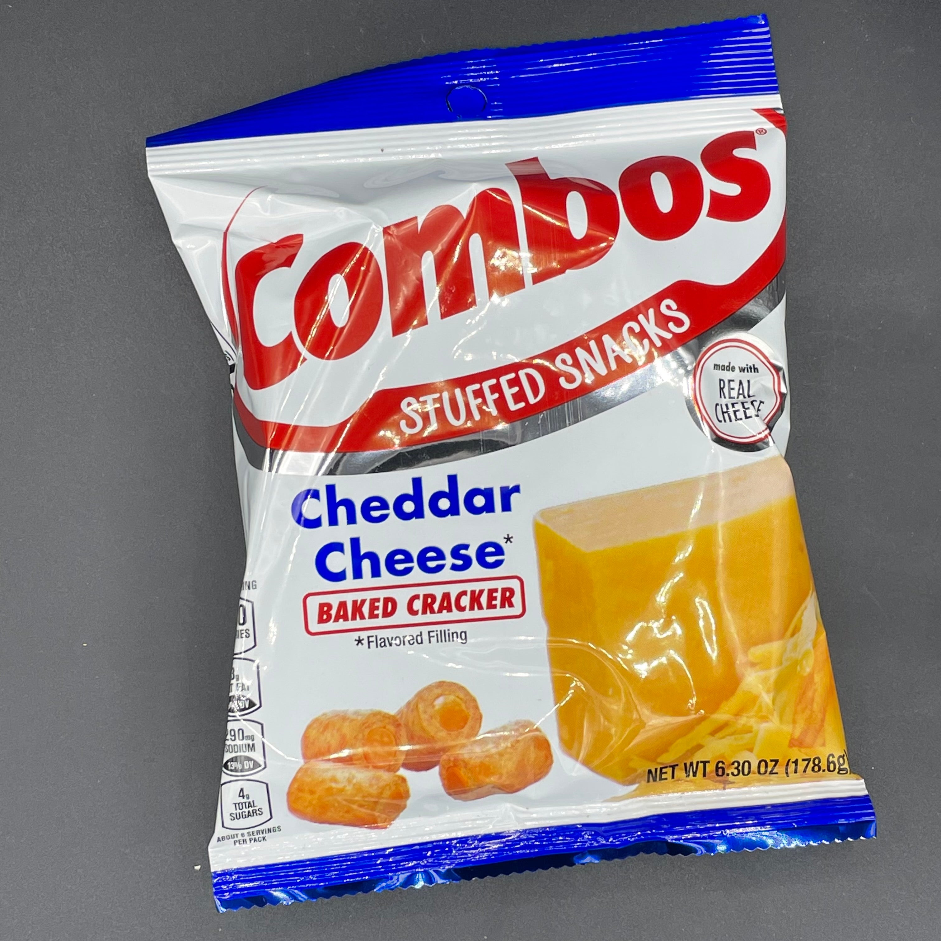 NEW Combos Stuffed Snacks - Cheddar Cheese, Baked Cracker 178g (USA) N