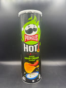Pringles Hot Kickin' Sour Cream Flavour Potato Crisps 160g (USA)