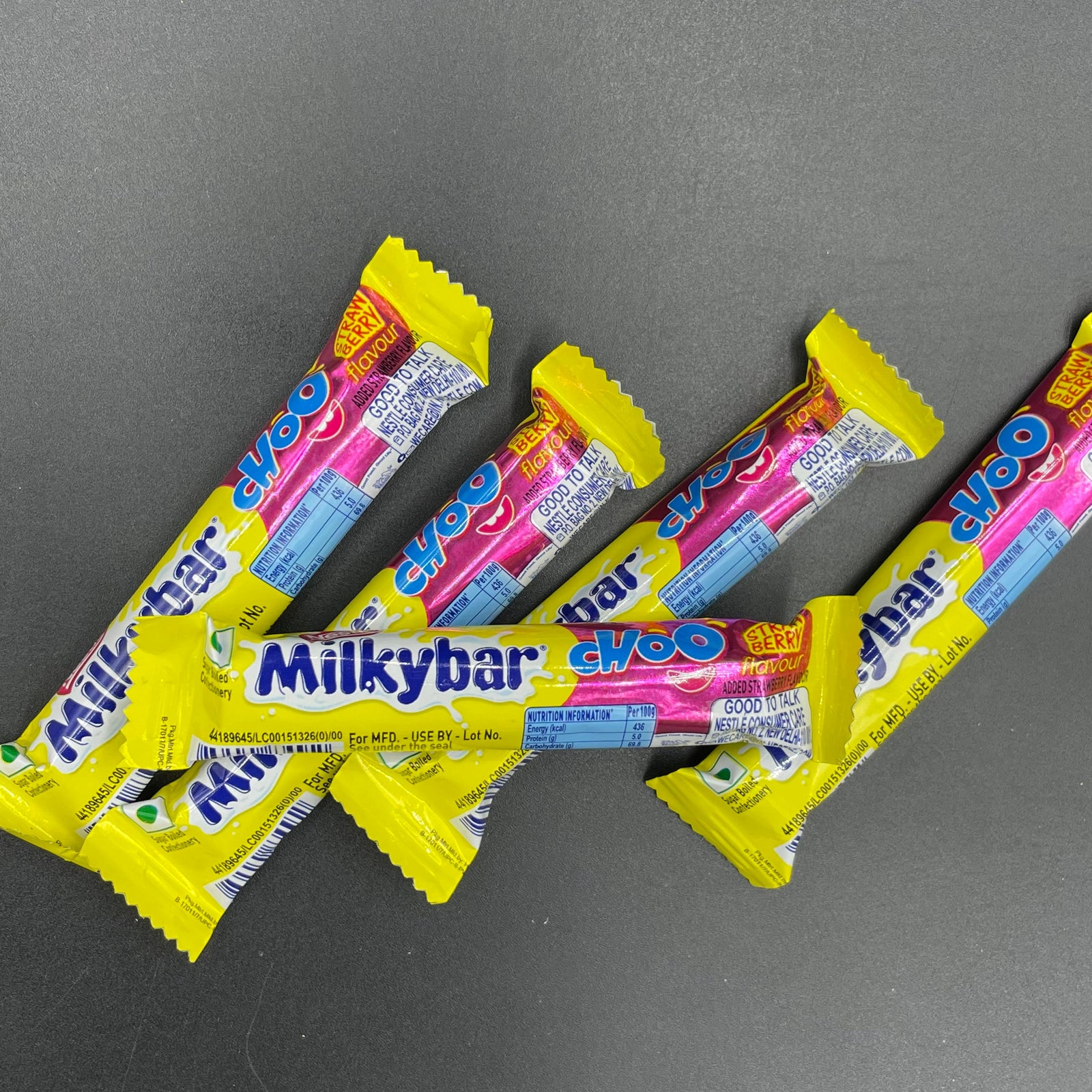 Nestle Milkybar Choo Bar 5Pack! Strawberry Flavour 10g each (INDIA)