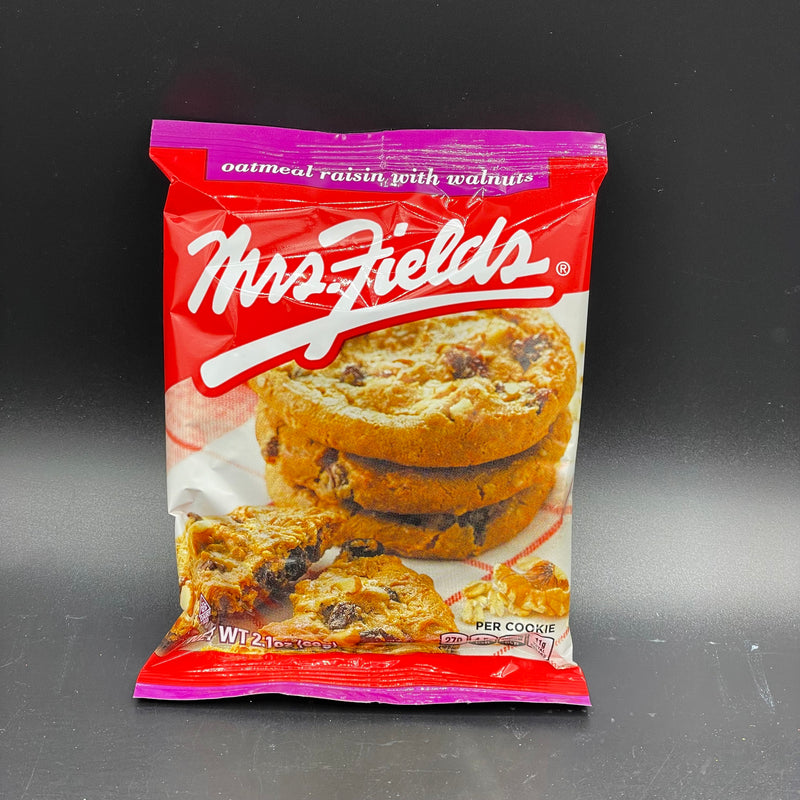 Mrs. Fields Cookie! Oatmeal Raisin with Walnuts Flavour, Single Cookie, 60g (USA) LIMITED STOCK