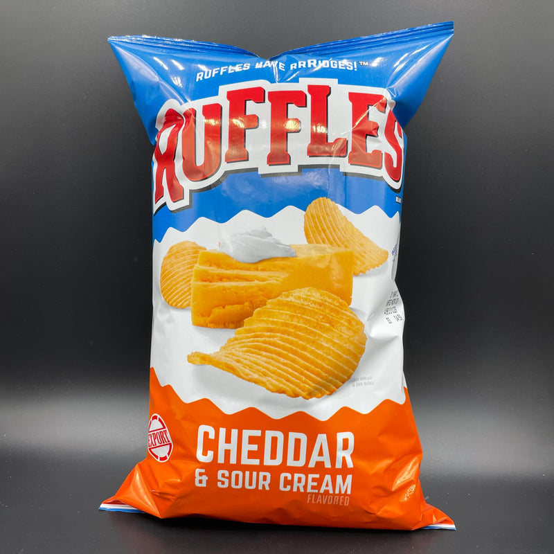 Ruffles Cheddar & Sour Cream Flavored Chips 184g (USA)