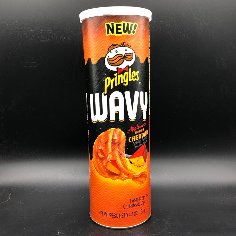 Pringles Wavy Applewood Smoked Cheddar Flavour Potato Crisps 137g (USA)