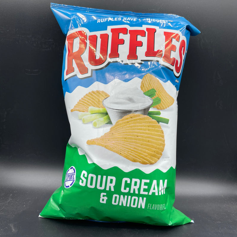 Ruffles Sour Cream & Onion Flavored Chips 184g (USA)